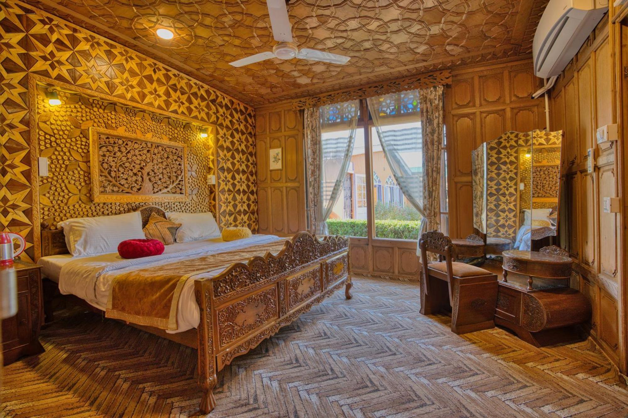Best View Group Of Houseboats Srinagar  Luaran gambar