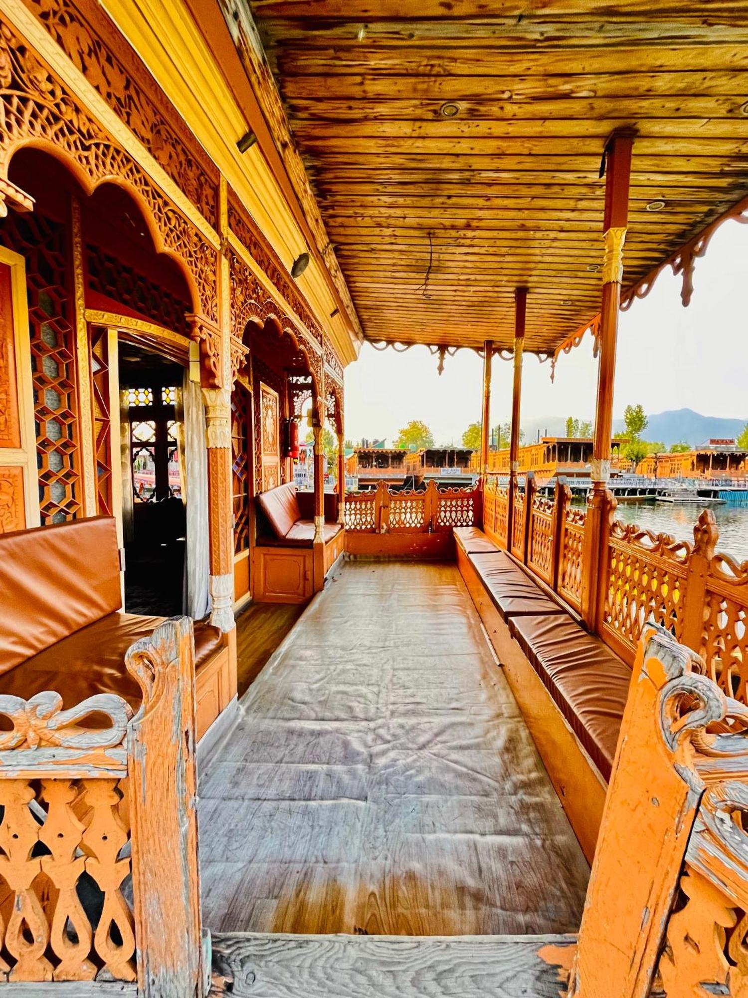 Best View Group Of Houseboats Srinagar  Luaran gambar